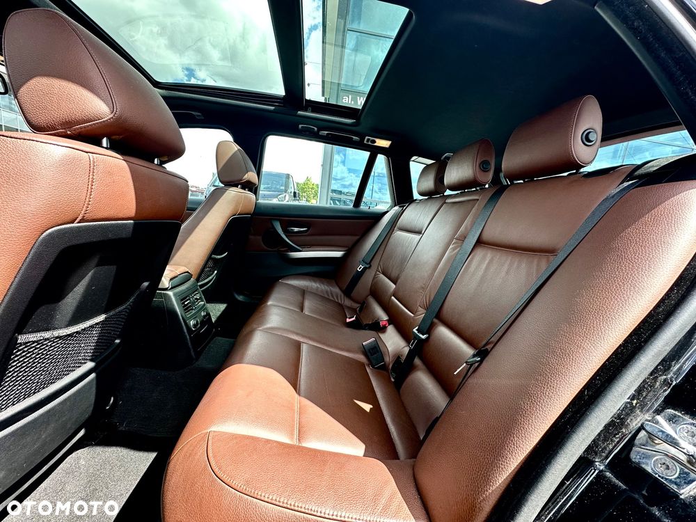 BMW Seria 3 320d - 12