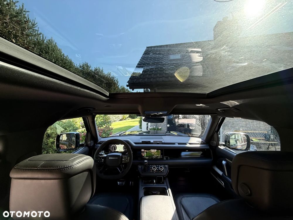 Land Rover Defender 3.0 D250 mHEV X-Dynamic SE - 10