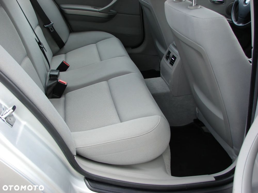 BMW Seria 3 - 15
