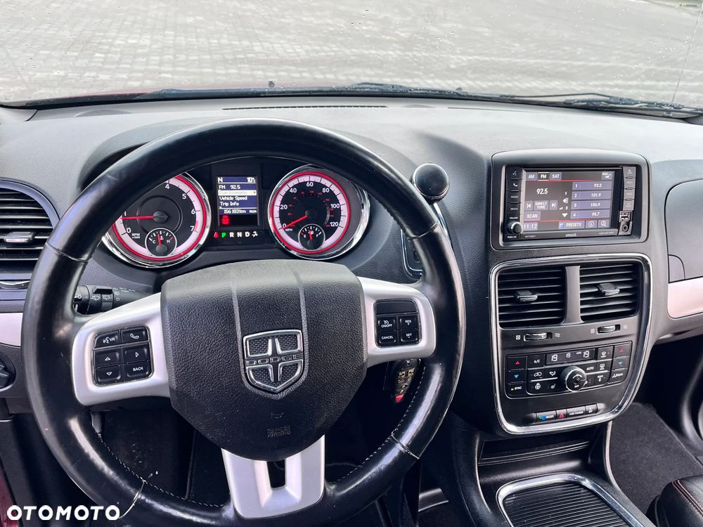 Dodge Grand Caravan 3.6 R/T - 13