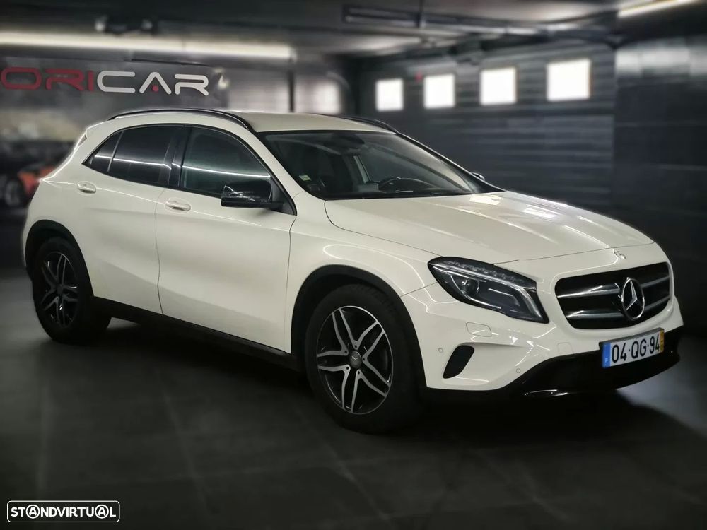 Mercedes-Benz GLA 180 CDI Urban - 13