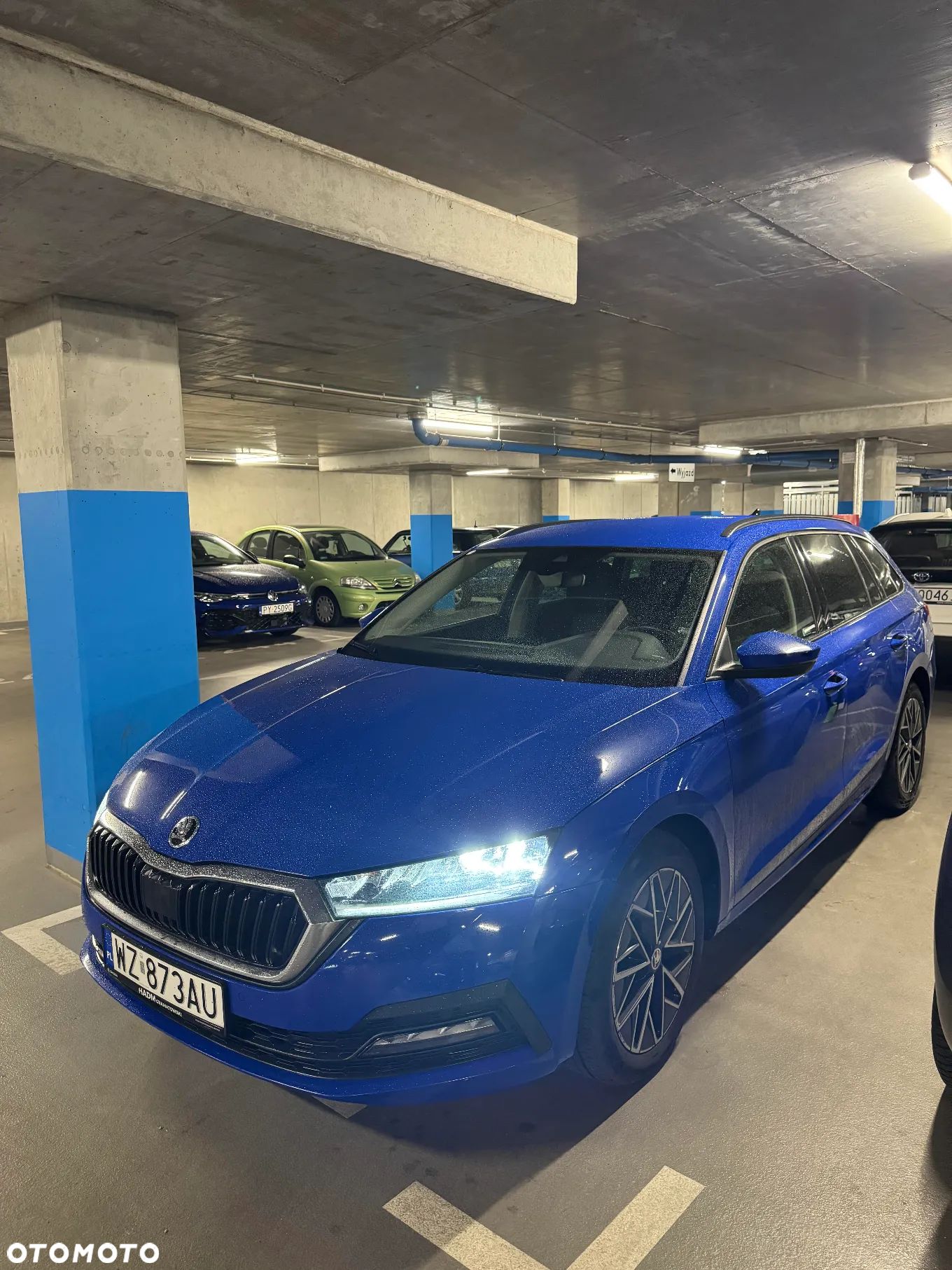 Skoda Octavia 2.0 TDI Ambition DSG - 1