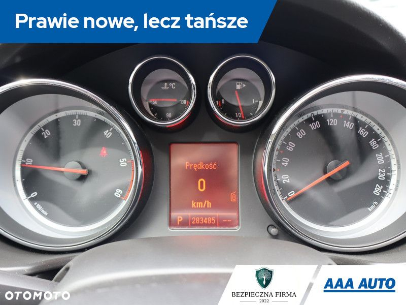 Opel Insignia - 12