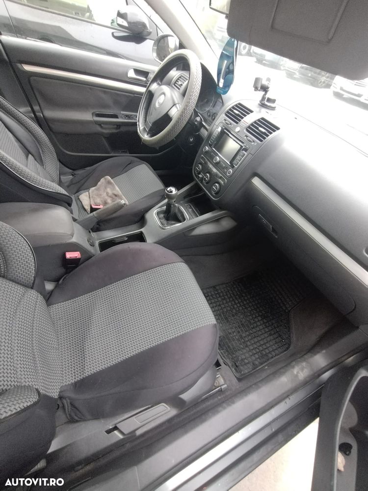 Volkswagen Jetta 1.9 TDI Comfortline - 5