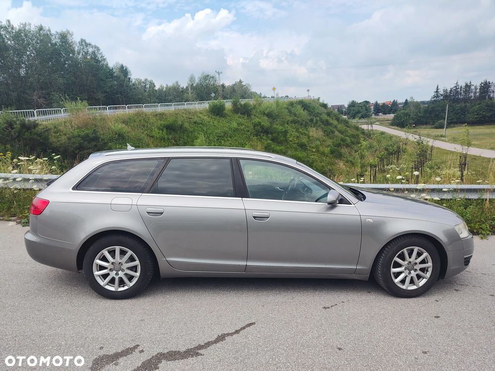 Audi A6 Avant 2.4 - 5