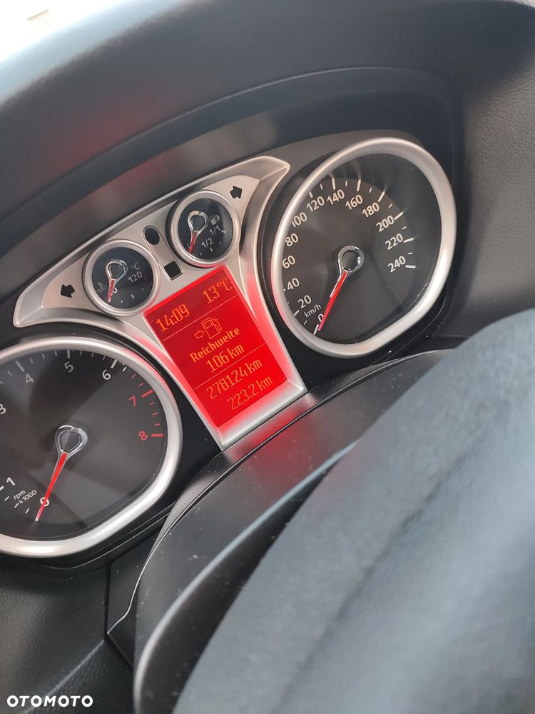 Ford Focus 1.6 Trend EU5 - 17