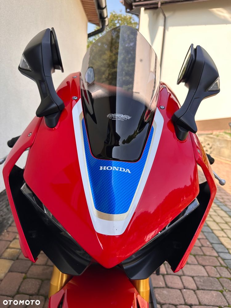 Honda CBR - 9