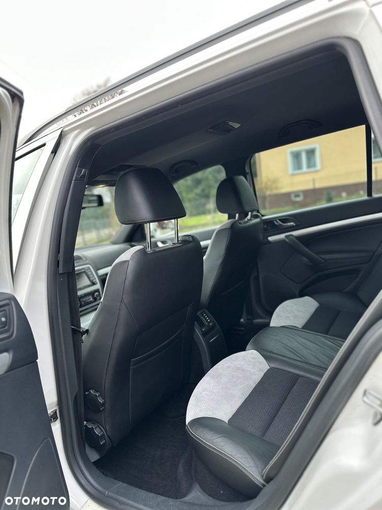 Skoda Octavia 2.0 TSI RS - 22