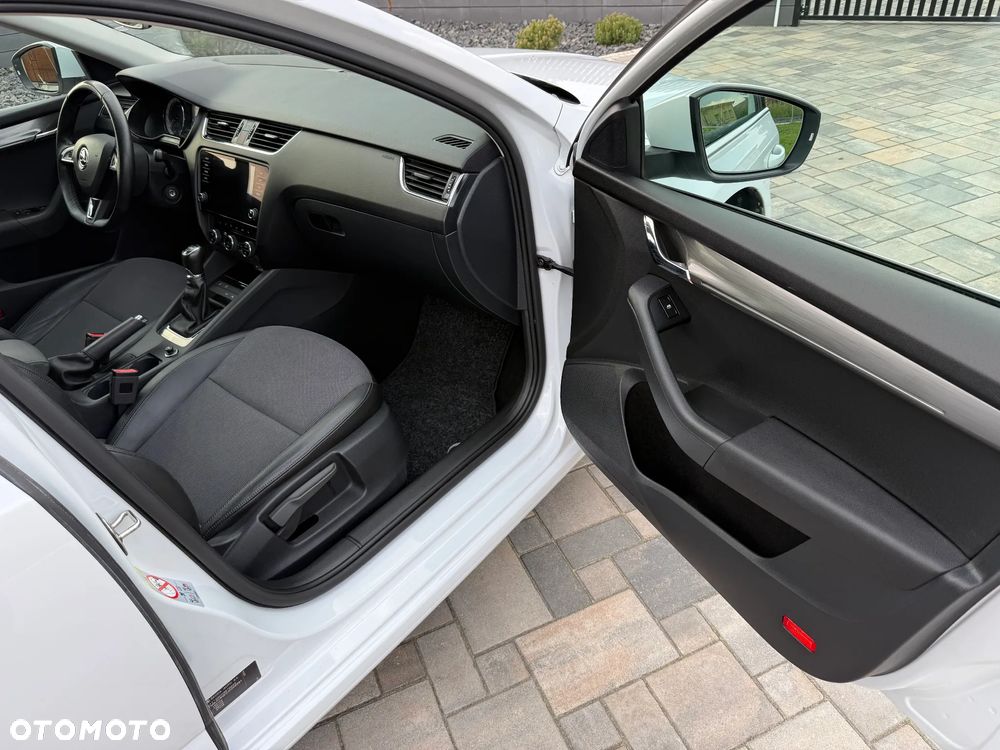 Skoda Octavia 1.6 TDI Premium Edition - 30