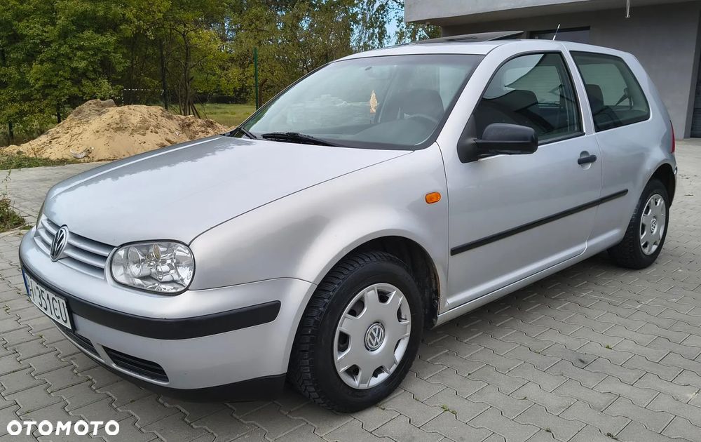 Volkswagen Golf 1.4 Comfortline - 1