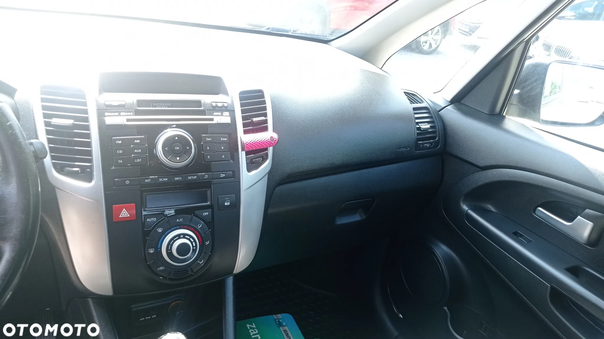 Kia Venga 1.4 Business Line - 9