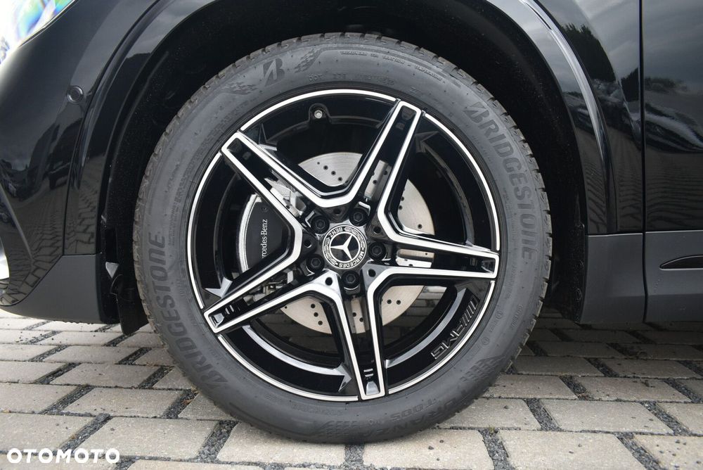 Mercedes-Benz GLA 200 d AMG Line 8G-DCT - 11