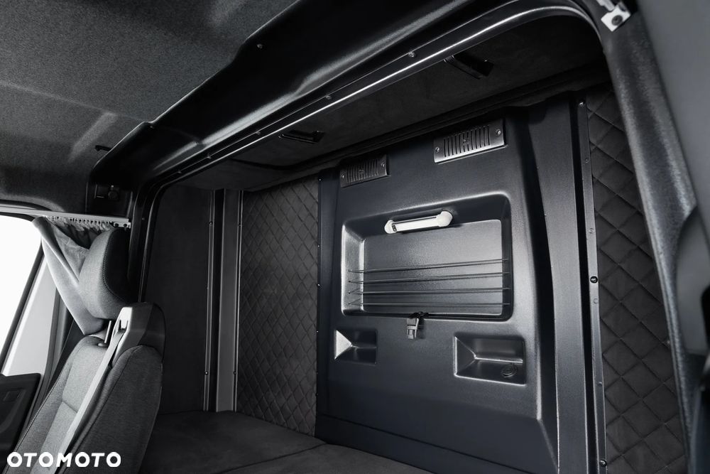 Renault MASTER Tylne Spanie Międzynarodówka - 10