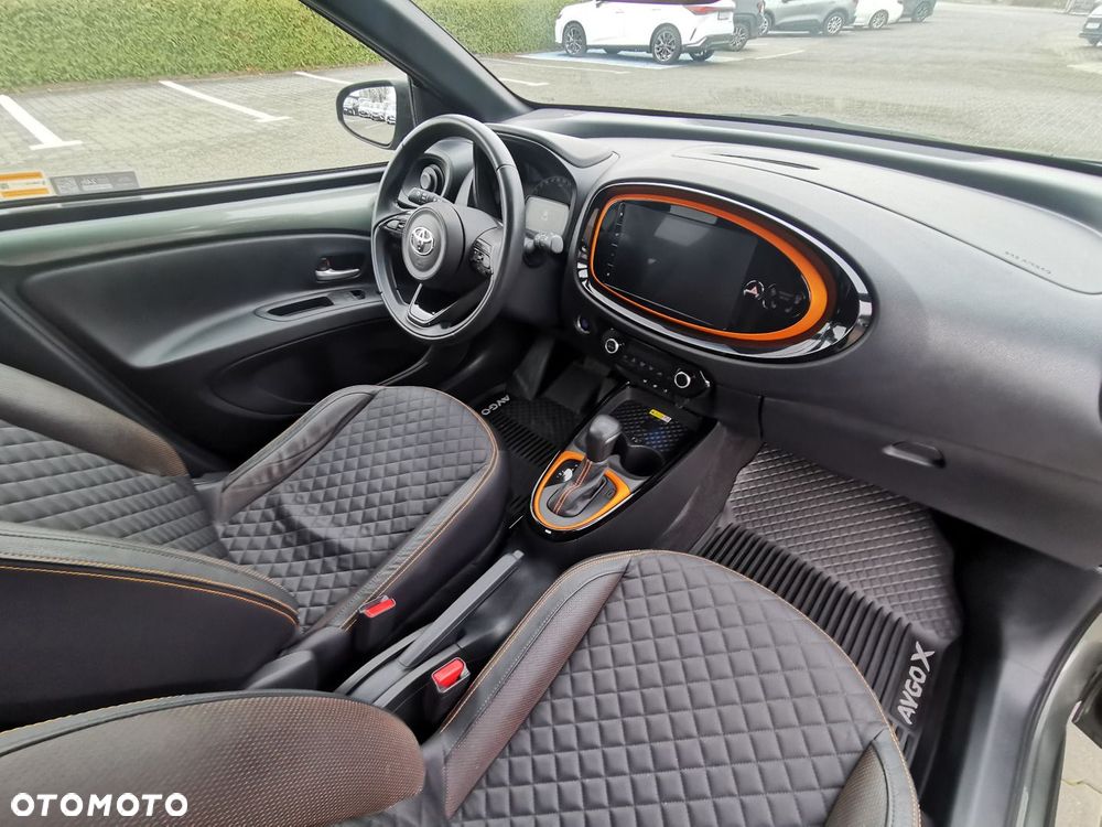 Toyota Aygo X 1.0 VVT-i Limited CVT - 16