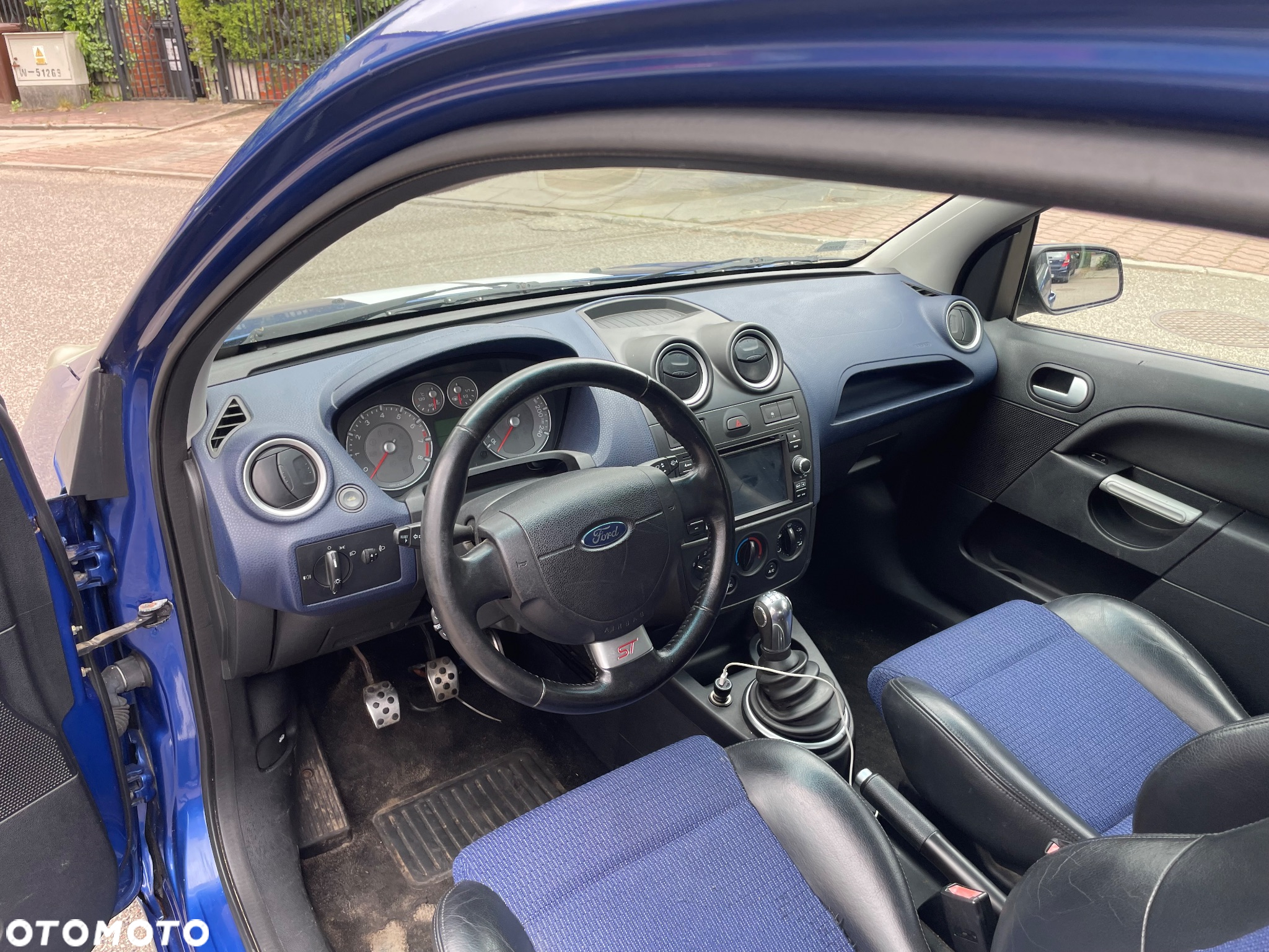 Ford Fiesta 2.0 ST - 10