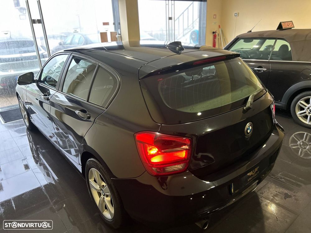 BMW 118 dA Line Sport - 12
