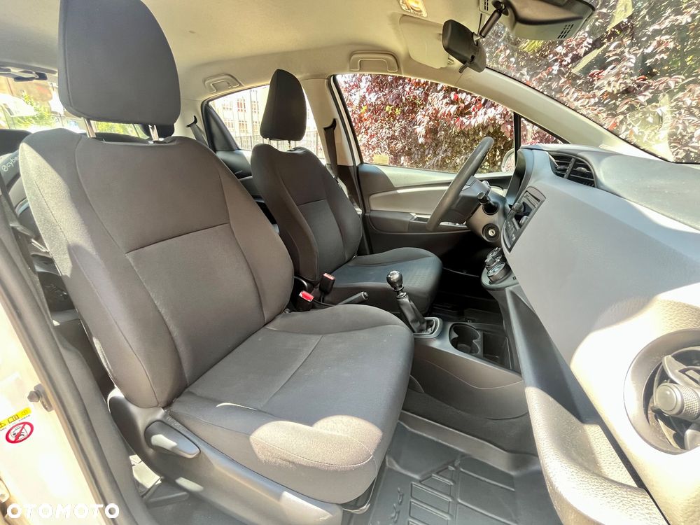Toyota Yaris 1.5 Active - 26