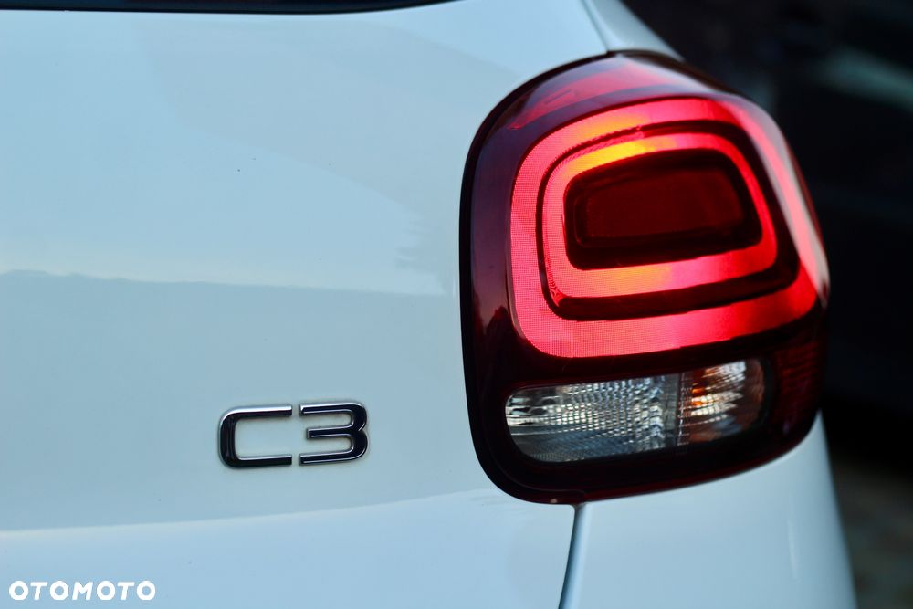 Citroën C3 1.2 PureTech Shine S&S - 6