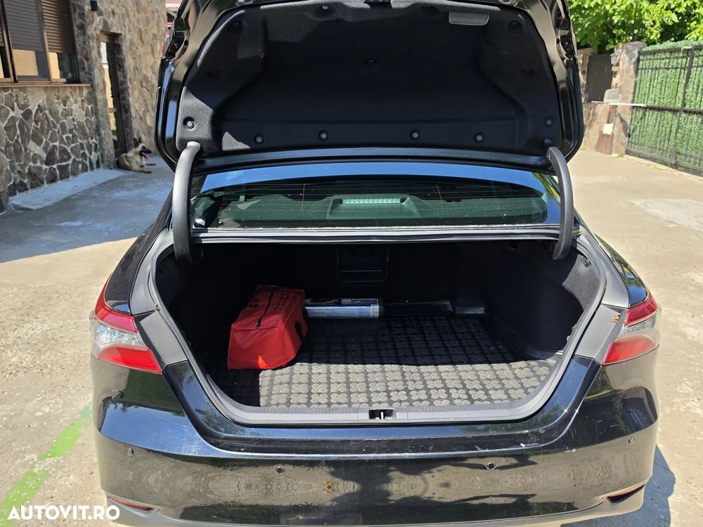 Toyota Camry 2.5 Exclusive - 13