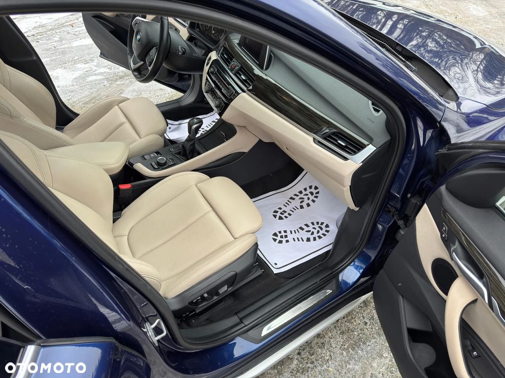 BMW X1 xDrive25i xLine sport - 14