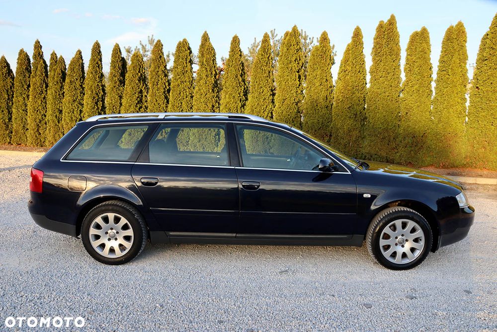 Audi A6 Avant 2.4 - 6