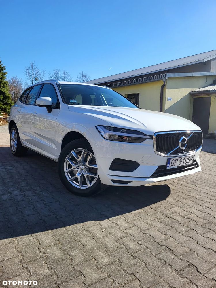 Volvo XC 60 T4 Momentum - 1