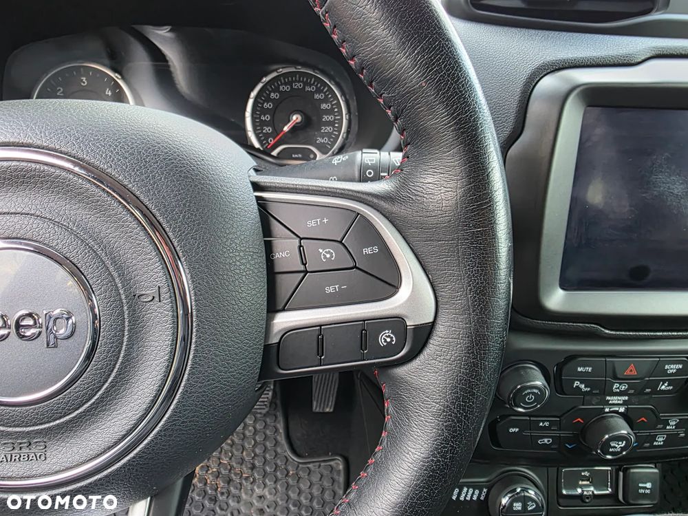 Jeep Renegade - 24
