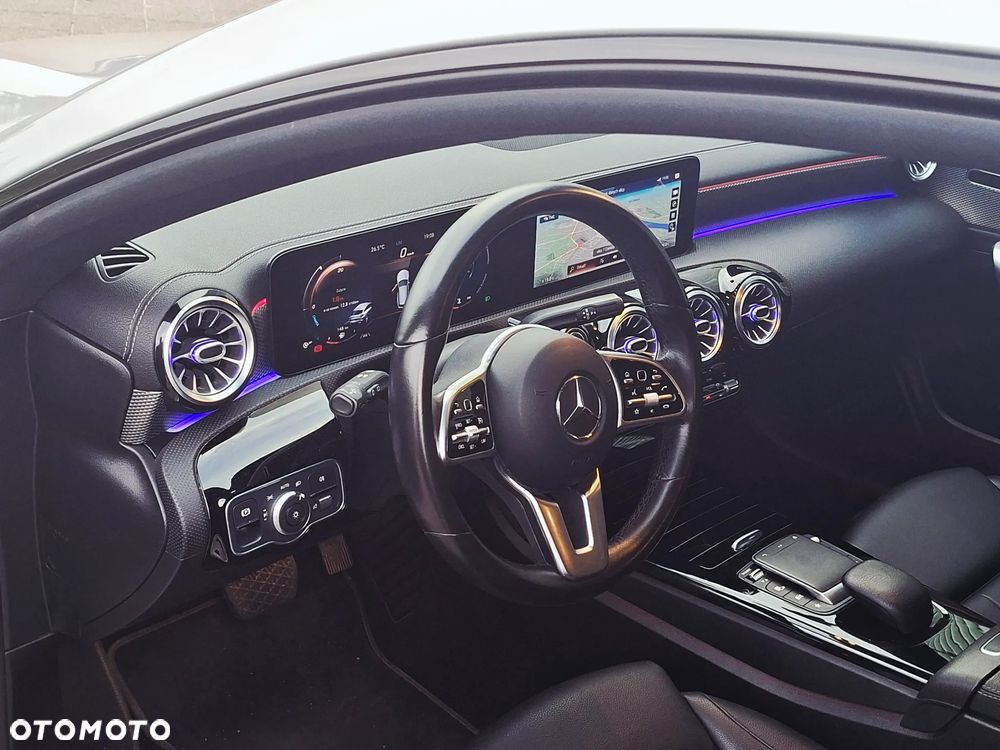 Mercedes-Benz CLA 200 d Edition 1 8G-DCT - 21