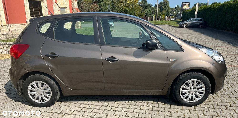 Kia Venga - 6