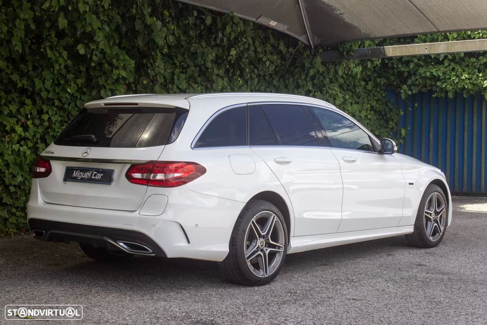Mercedes-Benz C 300 de AMG Line - 9