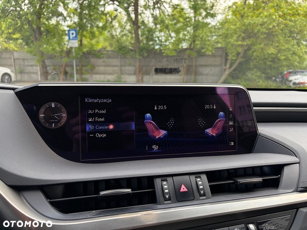 Lexus ES 300h Elegance - 32