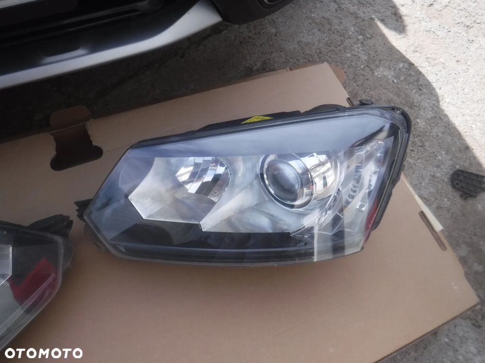Skoda Yeti Lift xenon skretny lewy prawy lampa - 2