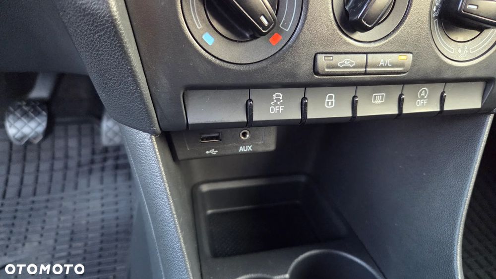 Skoda RAPID 1.2 TSI Active - 21