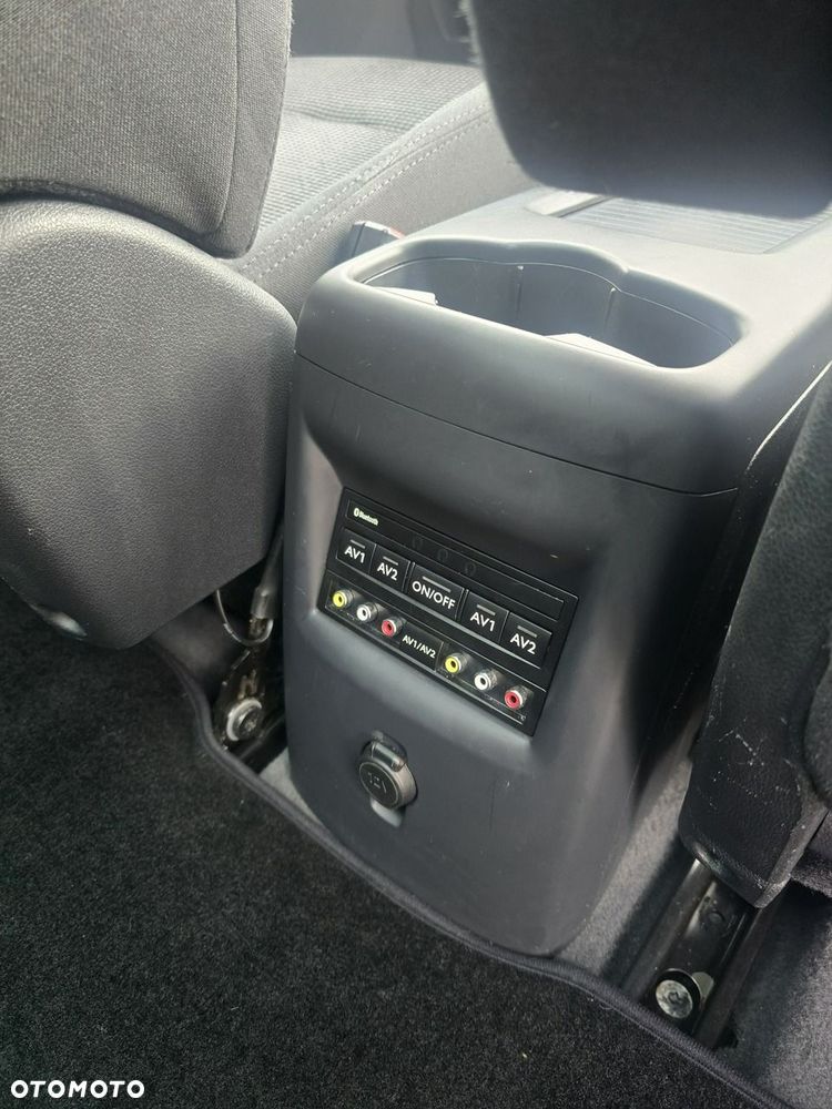 Peugeot 5008 - 24
