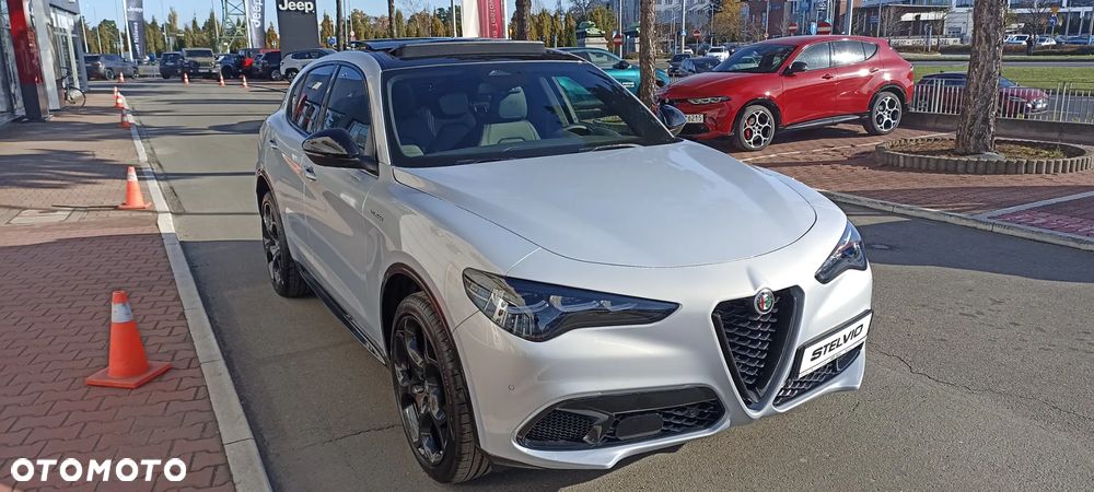 Alfa Romeo Stelvio 2.0 Turbo 16V AT8-Q4 Veloce - 2