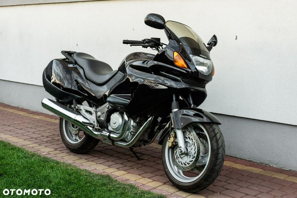 Honda NTV - 1