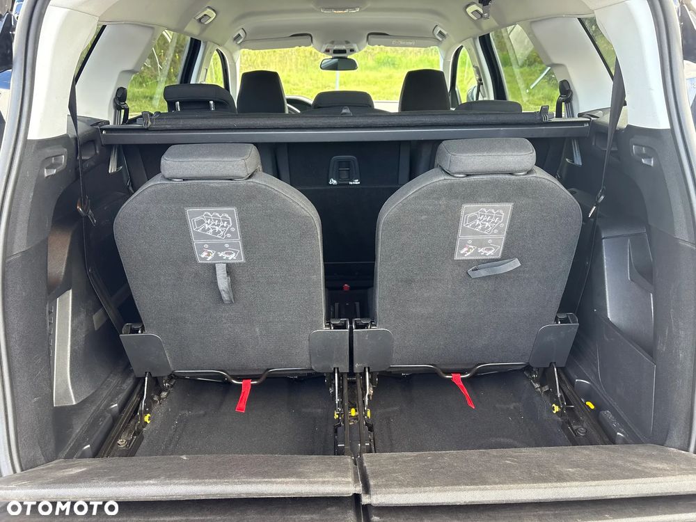Peugeot 5008 BlueHDI 130 EAT8 Active Business-Paket - 29