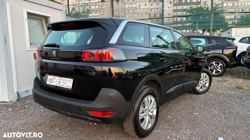 Peugeot 5008 - 35