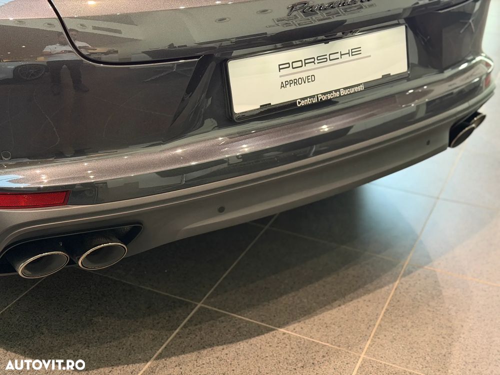 Porsche Panamera 4 E-Hybrid - 10