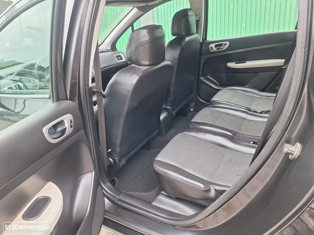 Peugeot 307 SW 1.6 HDi FAP SE Navteq - 7