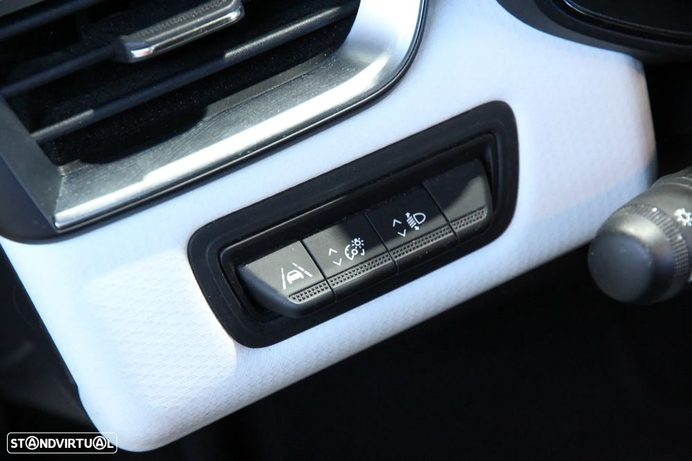 Renault Clio 1.0 TCe Evolution - 11