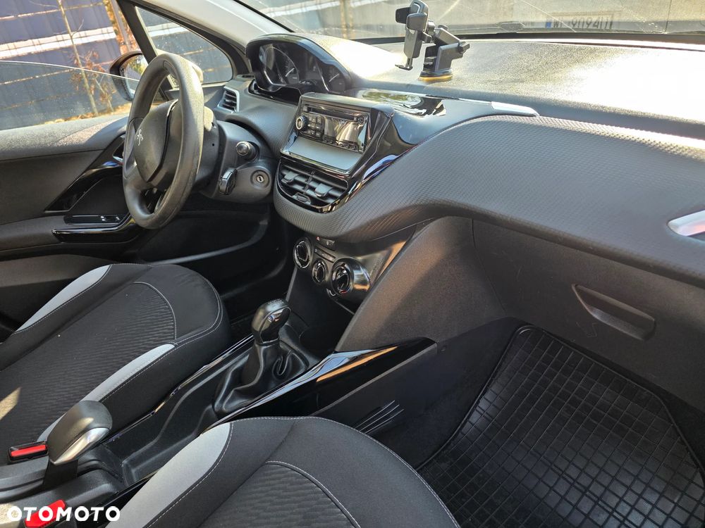 Peugeot 2008 1.2 VTi Allure - 5