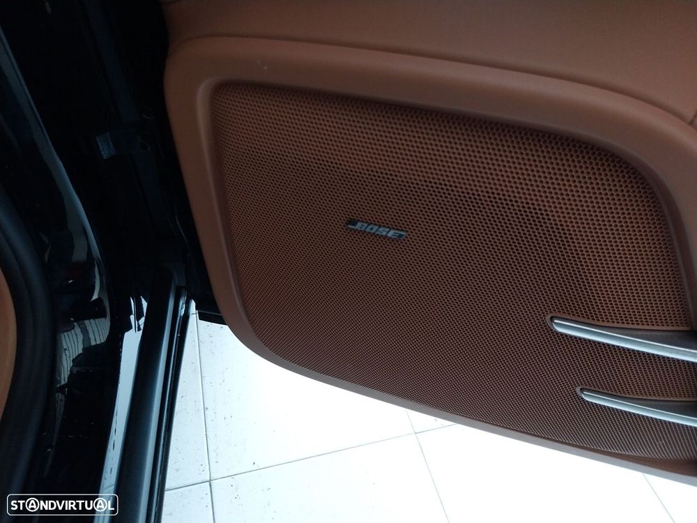 Porsche Cayenne - 13