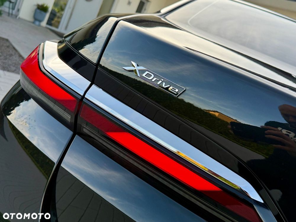 BMW Seria 7 730d xDrive sport - 9