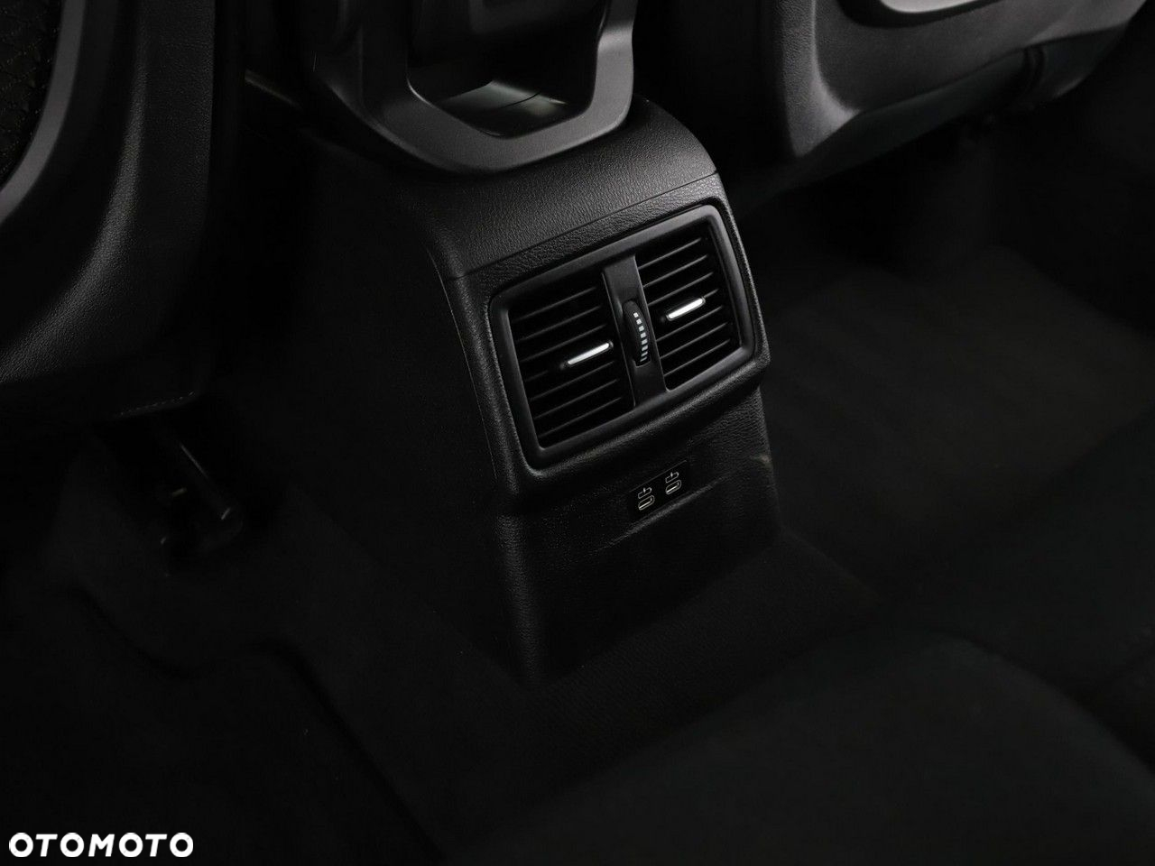 BMW X1 sDrive18d Advantage - 37