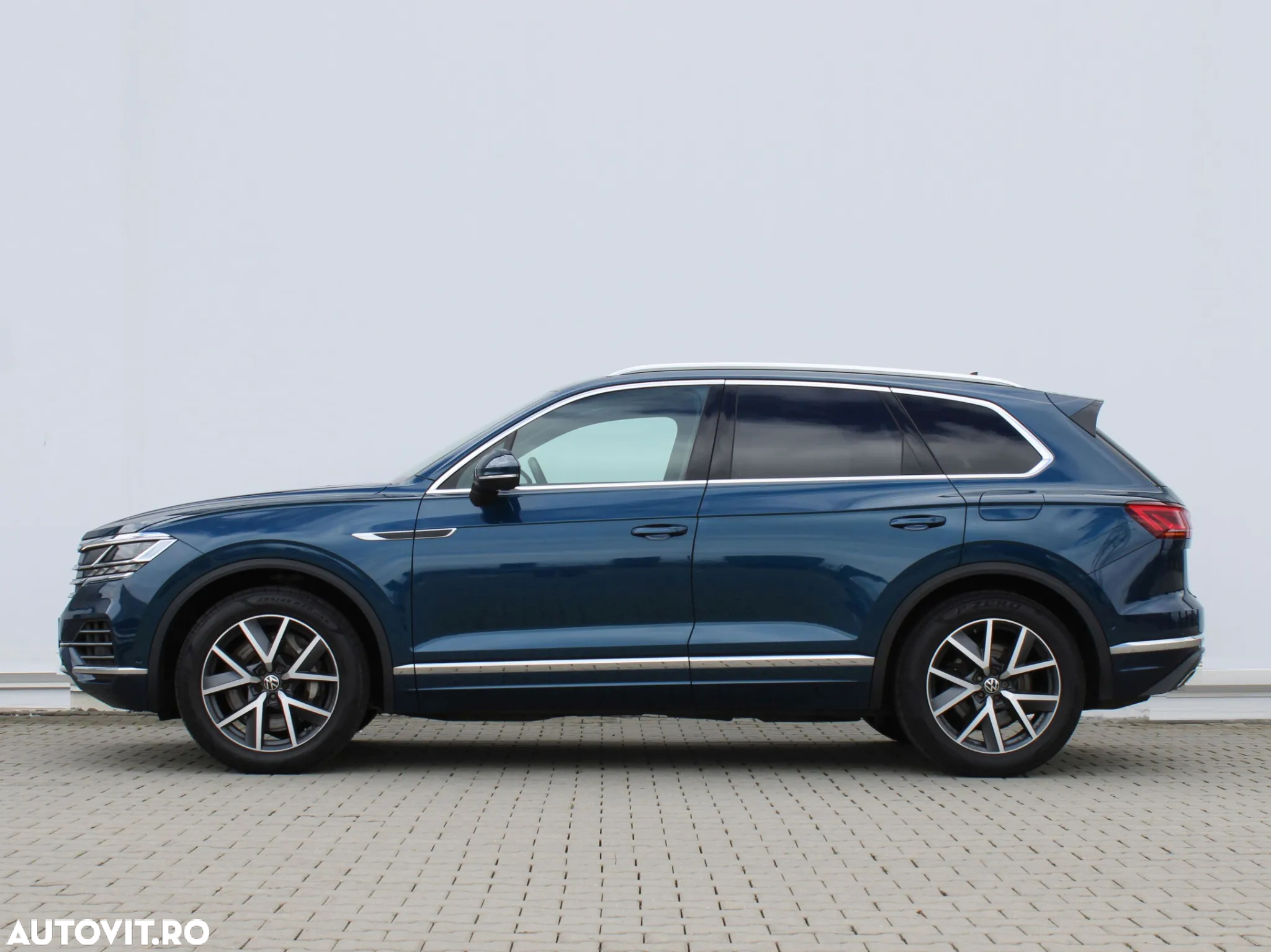 Volkswagen Touareg 3.0 V6 e-Hybrid 4Motion Aut. Elegance - 2