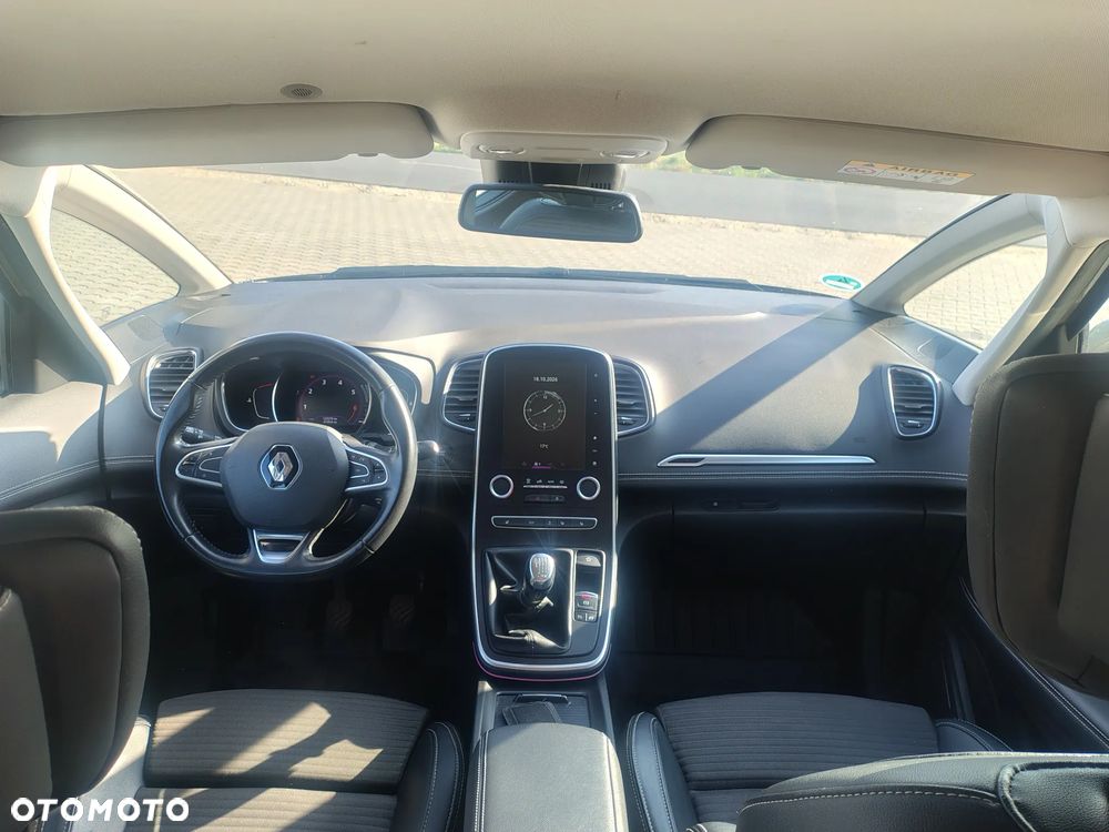 Renault Scenic - 11