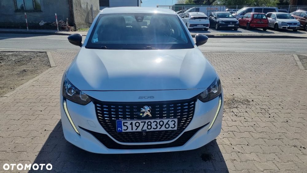 Peugeot 208 - 19