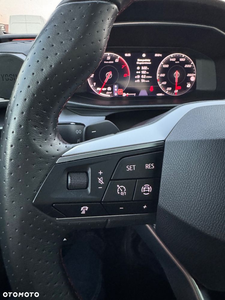 Seat Leon 1.5 eTSI FR DSG - 25