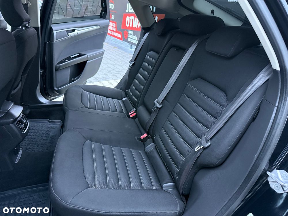 Ford Mondeo - 29